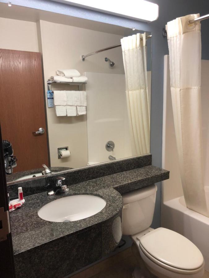 Microtel Inn & Suites By Wyndham Klamath Falls Esterno foto