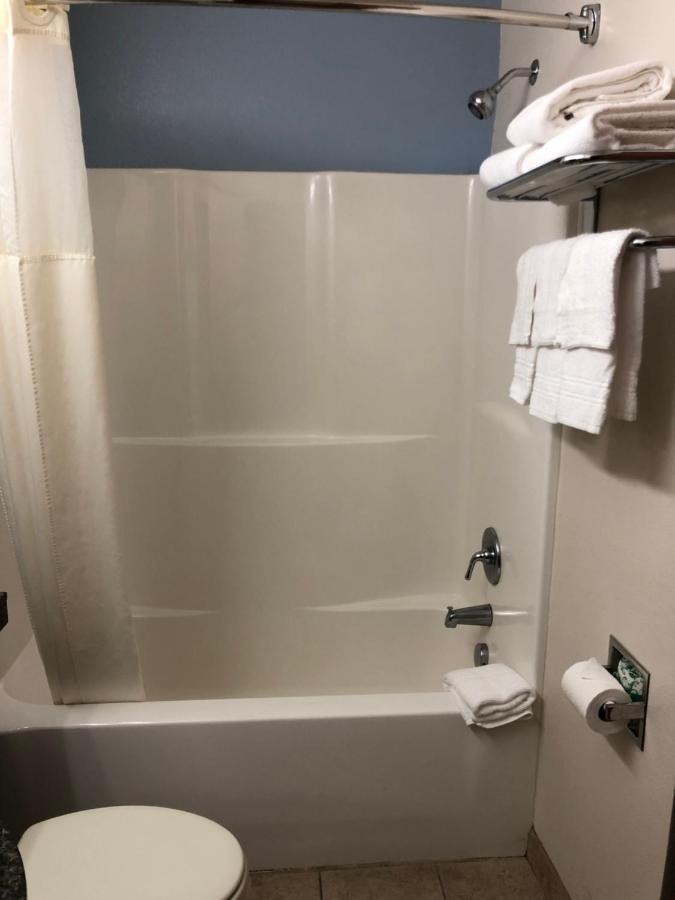 Microtel Inn & Suites By Wyndham Klamath Falls Esterno foto