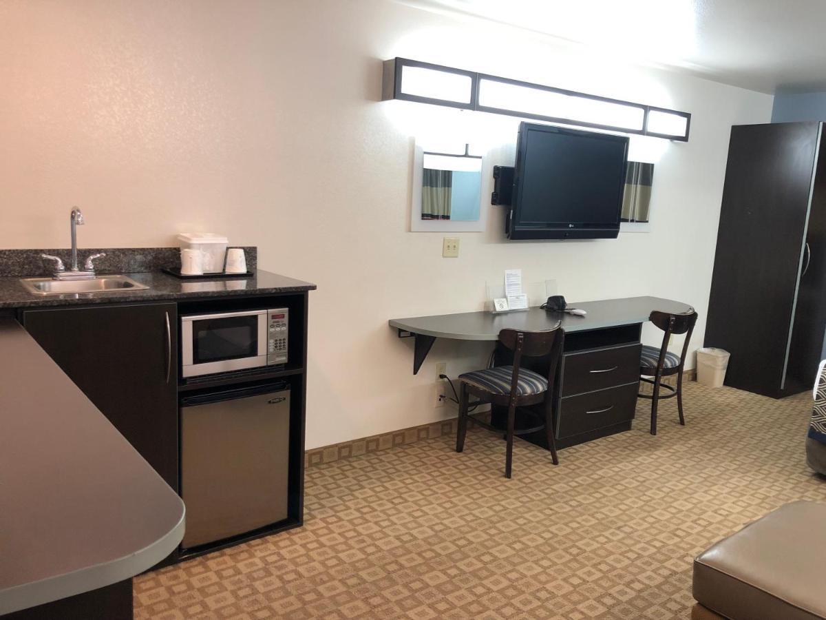 Microtel Inn & Suites By Wyndham Klamath Falls Esterno foto