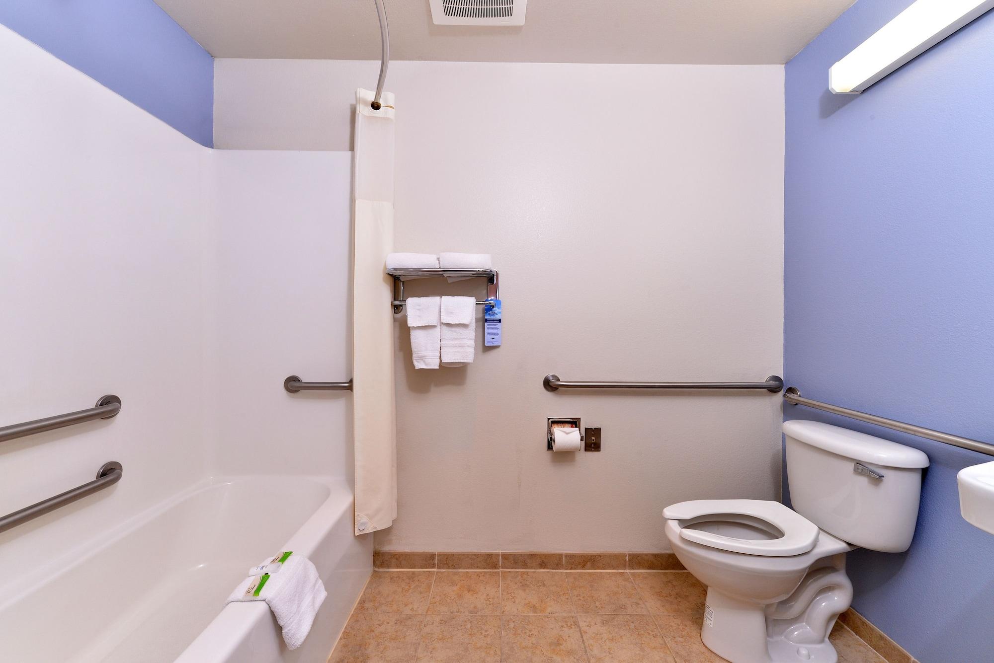 Microtel Inn & Suites By Wyndham Klamath Falls Esterno foto