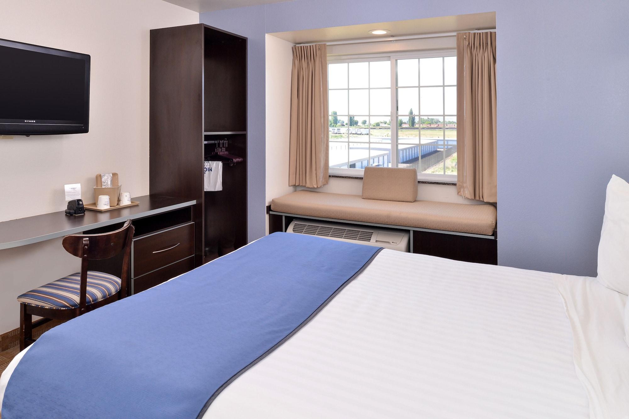 Microtel Inn & Suites By Wyndham Klamath Falls Esterno foto