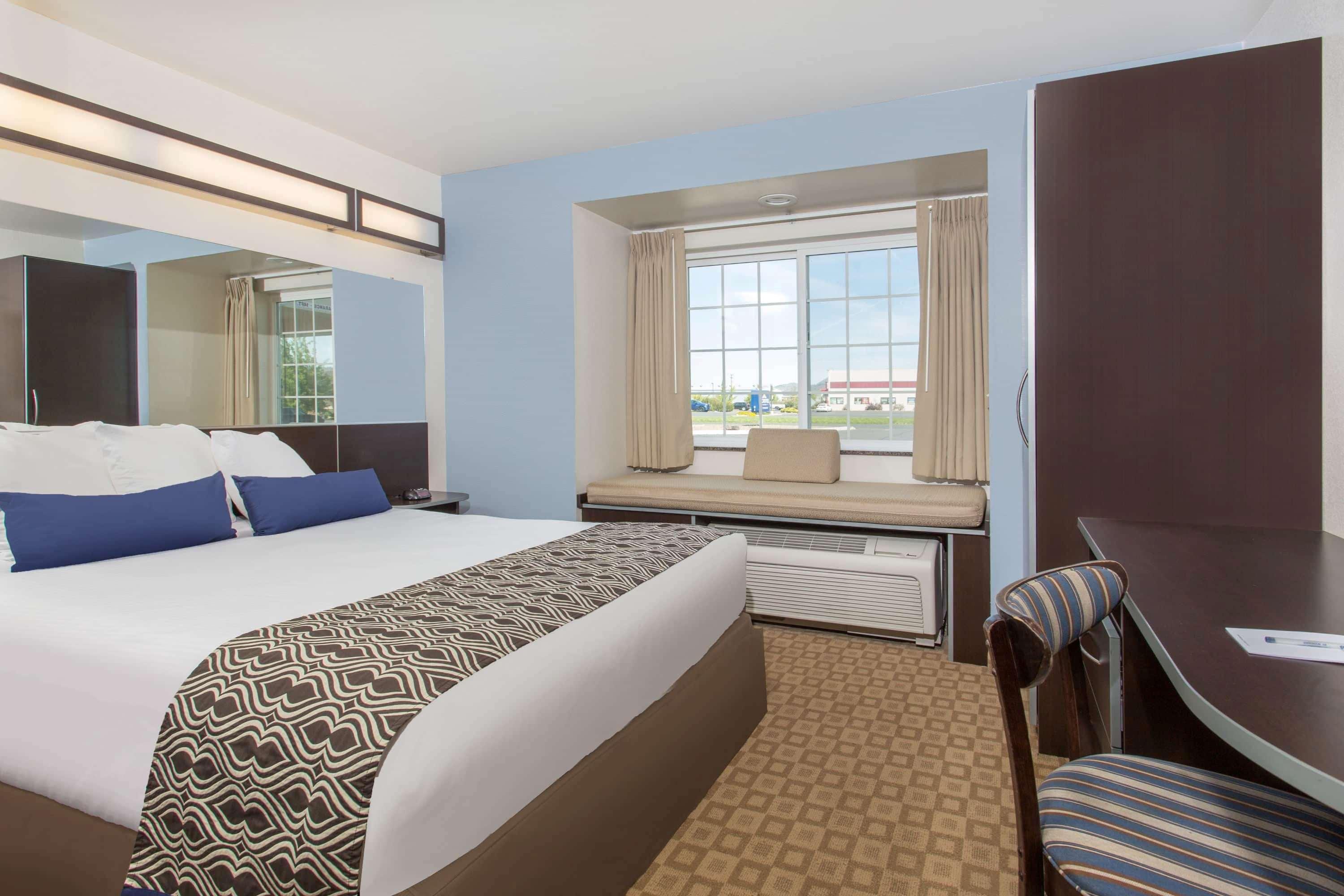 Microtel Inn & Suites By Wyndham Klamath Falls Esterno foto